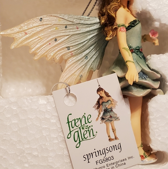Faerie Glen SpringSong Fairy Ornament - Picture 14 of 16